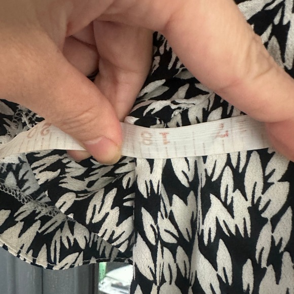 Whistles Black White Petal Print Puff Sleeves Flounce Hem Shift Mini Dress 6 - Picture 10 of 11